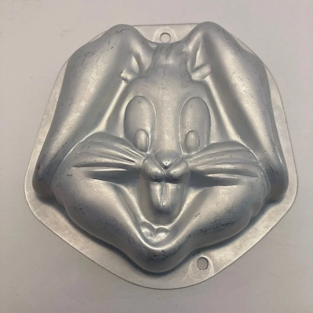 Mini Cake Pan Bugs Bunny 5X5 Personal Size Unbranded Aluminum‎